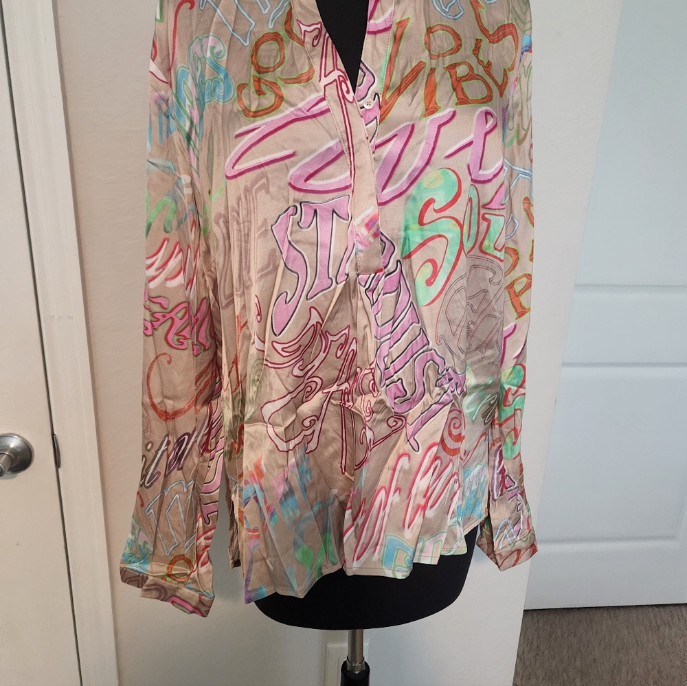 Neutral Multicolor Graphic Collarless Blouse - image 3